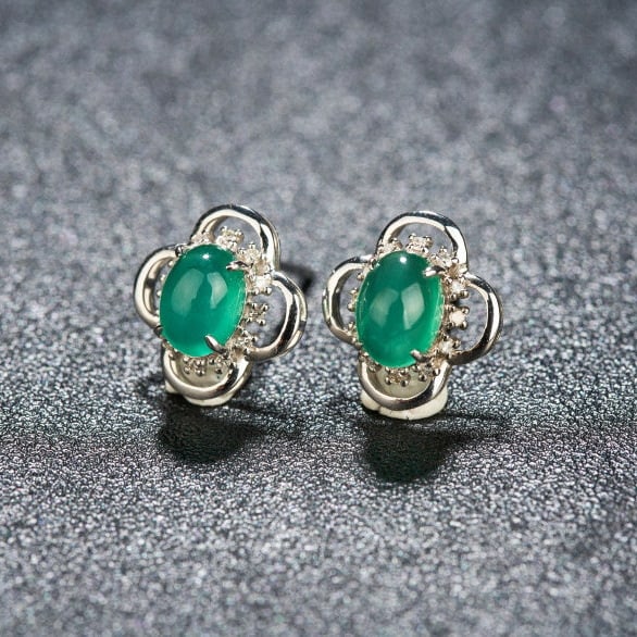 14k Gold 2.1 Ct Natural Emerald & Diamond Earrings - 3