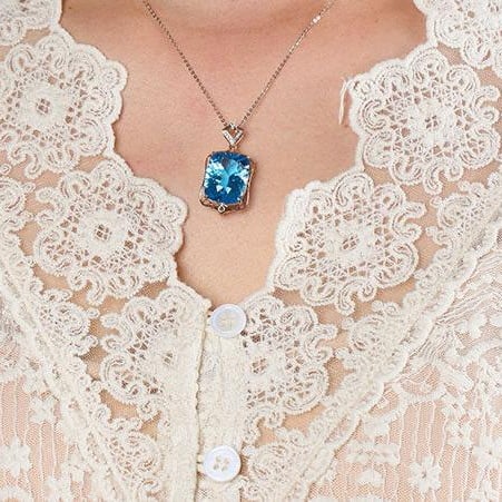 14k Gold 20.3 Ct Natural Topaz & Diamond Pendant( Without Chain ) - 7