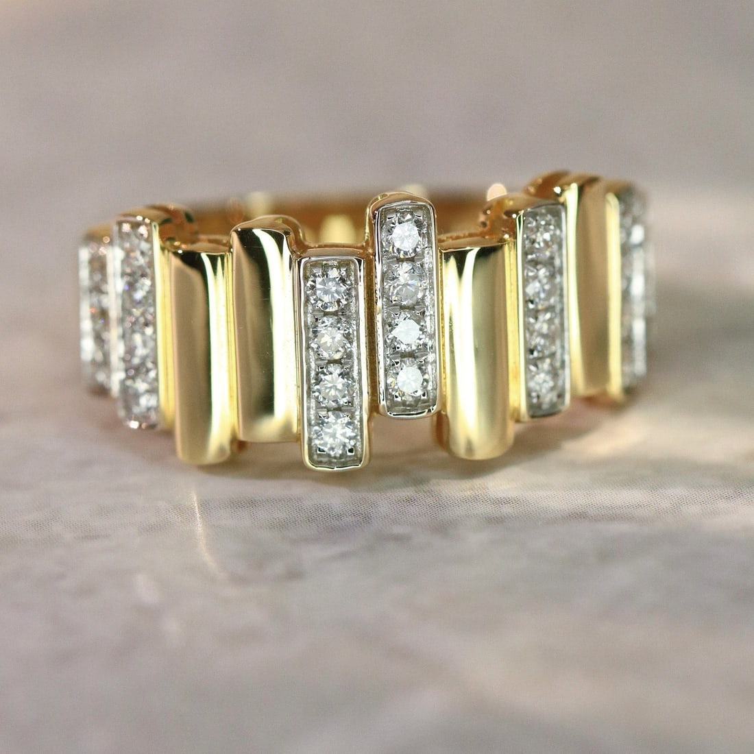 14k Gold 0.4 Ct Natural H Diamond Ring: Ref:231154266 // gold content:14k gold // ring size:7. 25us // // main gemstone:diamond // shape:round // carat weight:0. 4ct // clarity grade:vs-si // color:h // treatment:natural // cut grade:g //