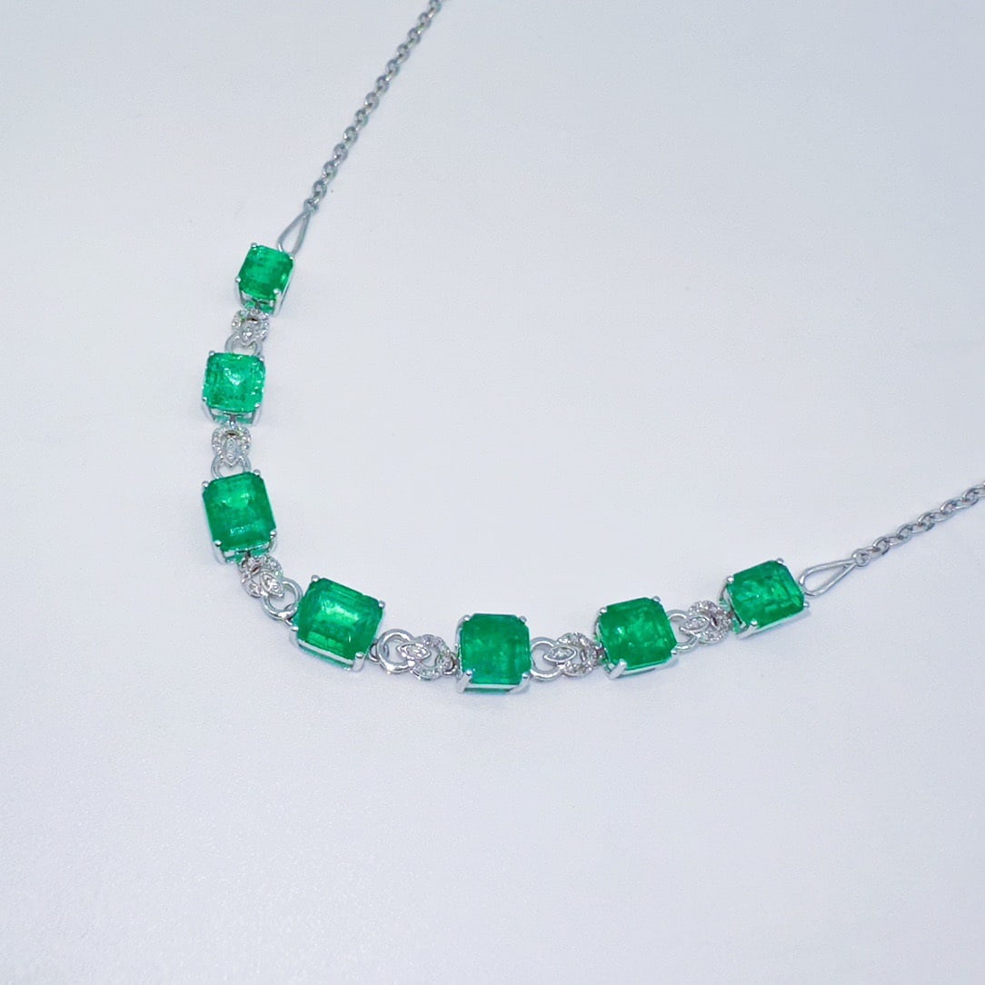 14k Gold 5.85 Ctw Natural Emerald & Diamond Bracelet - 2