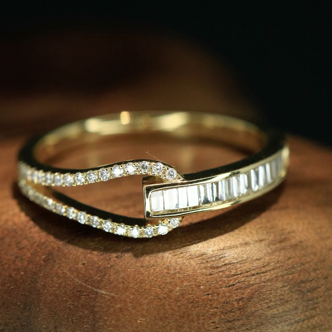 14k Gold 0.22 Ct Natural H Diamond Ring: Ref:231154279 // gold content:14k gold // ring size:7. 25us // // main gemstone:diamond // shape:multiple // carat weight:0. 22ct // clarity grade:vs-si // color:h // treatment:natural // High
