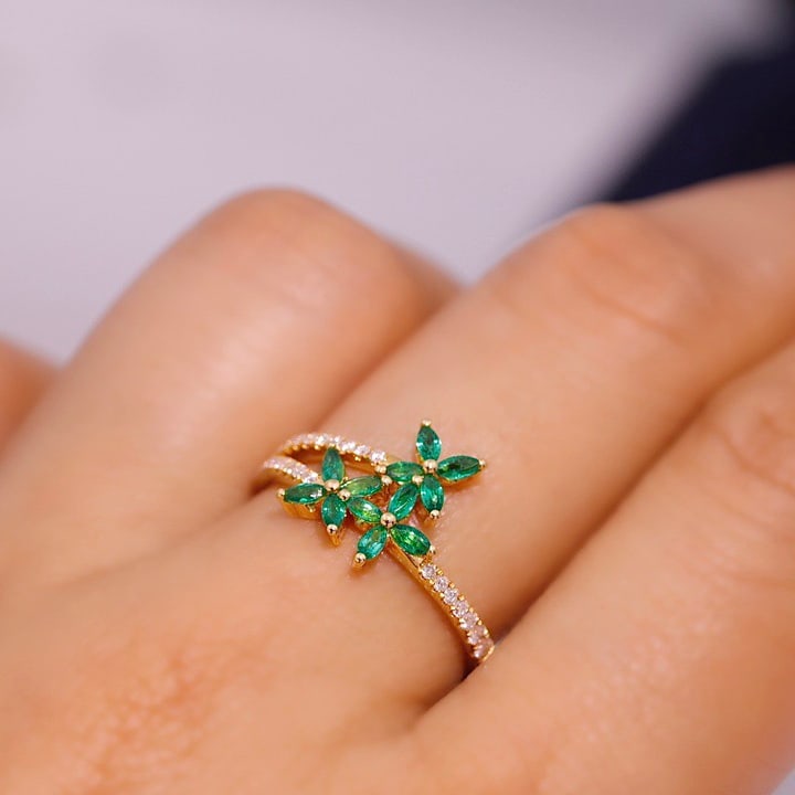 14k Gold 0.49 Ctw Natural Emerald & Diamond Ring - 4