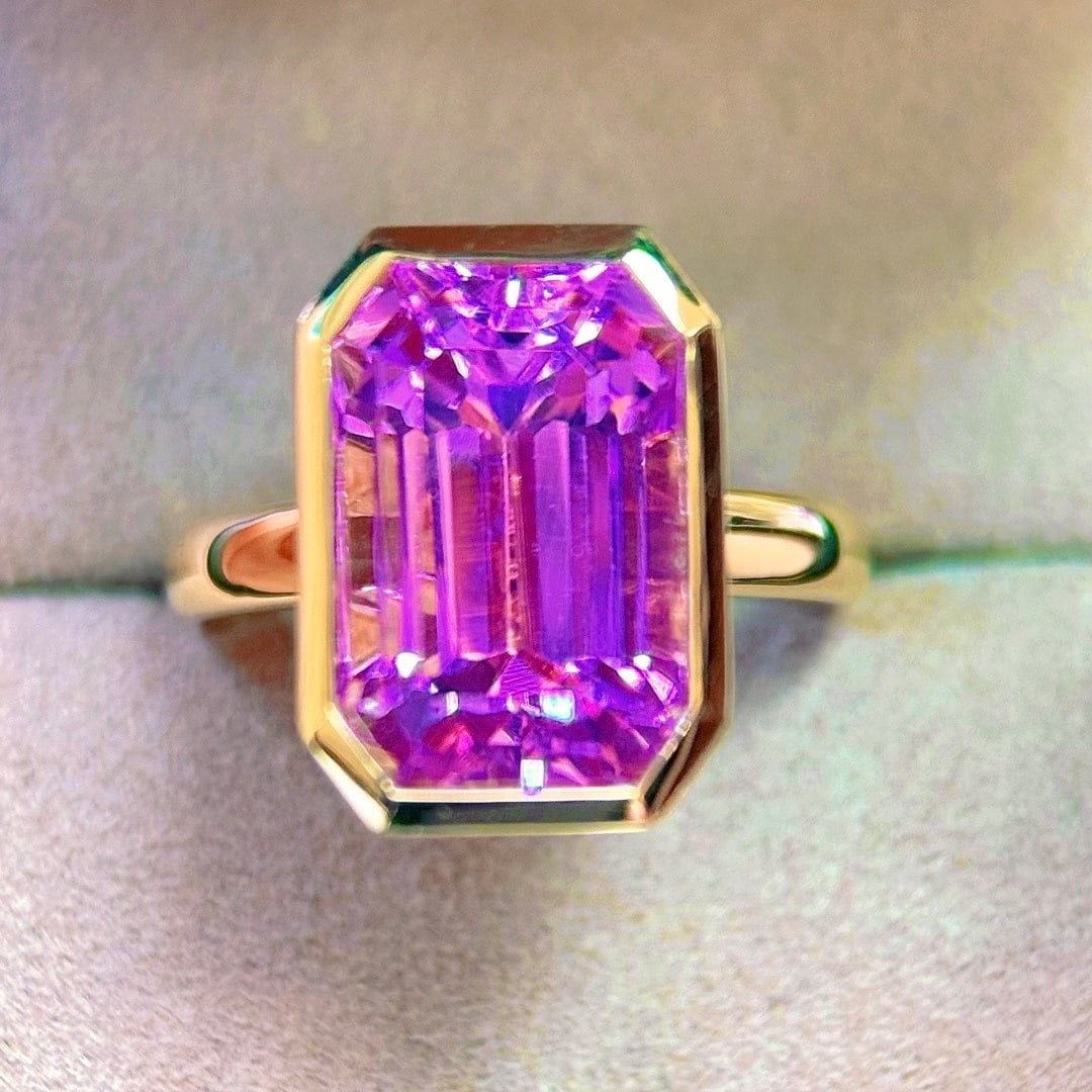 14k Gold 8.5 Ct Natural Kunzite Ring - 7