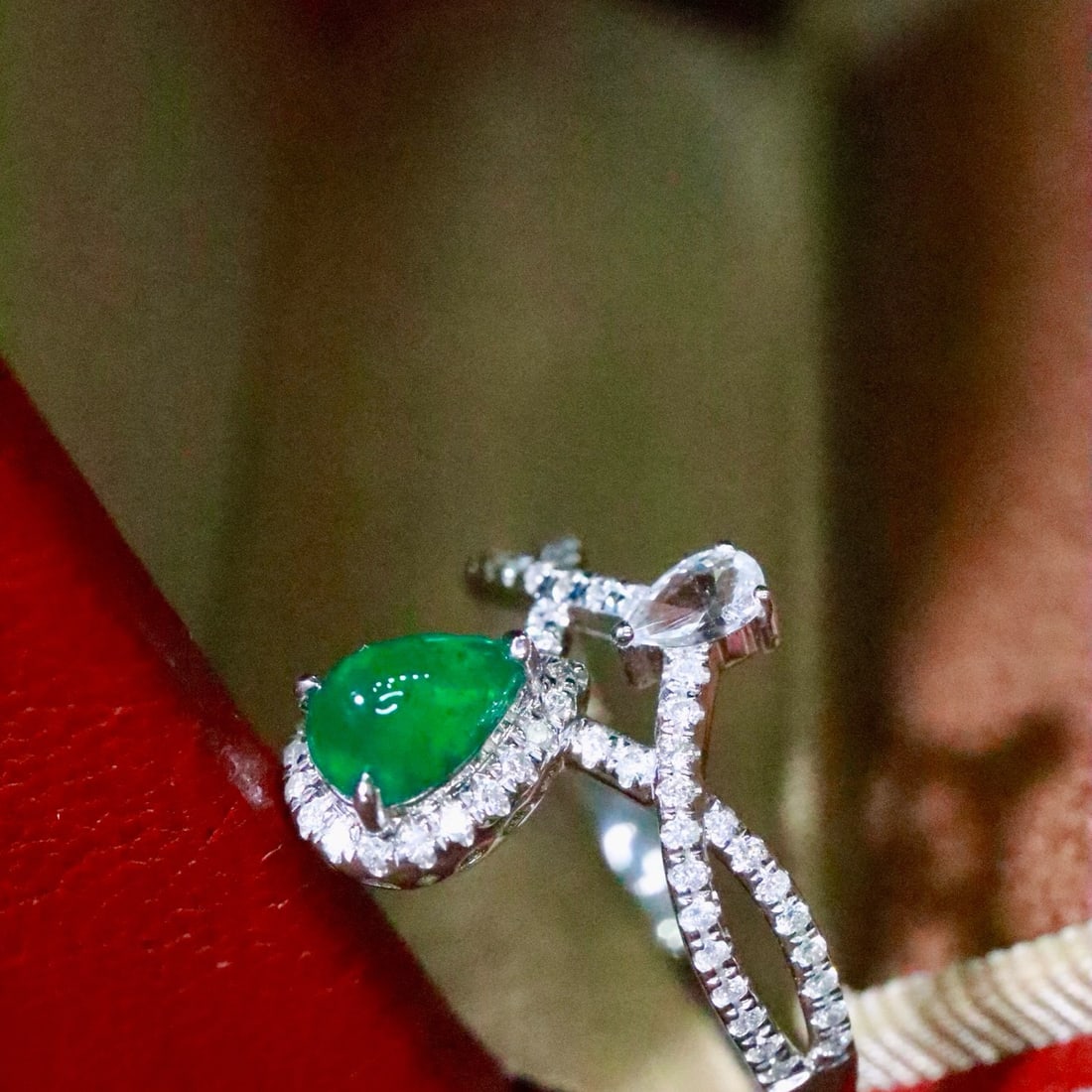 14k Gold 0.81 Ctw Natural Emerald & Diamond Ring - 6