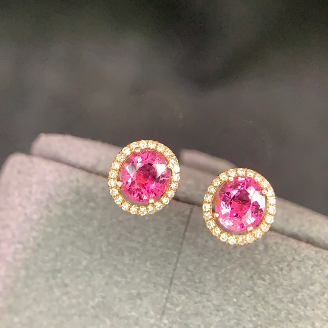14k Gold 0.9 Ct Natural Tourmaline & Diamond Earrings - 6