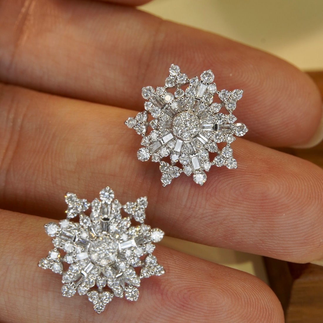 14k Gold 1.34 Ct Natural H Diamond Earrings - 4