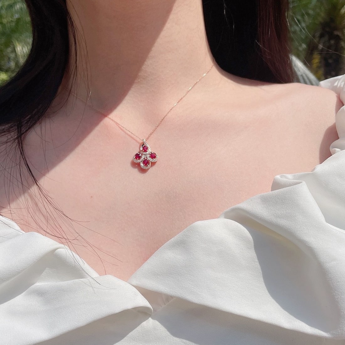 14k Gold 0.98 Ctw Vivid Red Natural Ruby & Diamond Necklace - 3