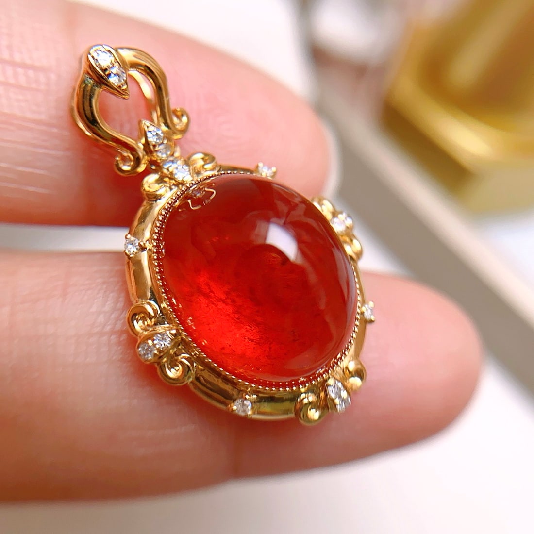 14k Gold 14.50 Ct Natural Spessartine & Diamond Pendant( Without Chain ) - 3