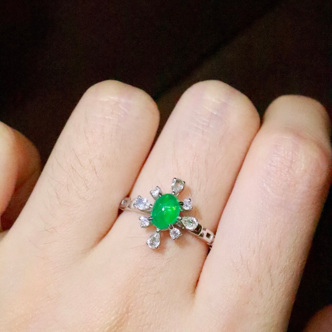 14k Gold 0.66 Ctw Natural Emerald & Diamond Ring - 5