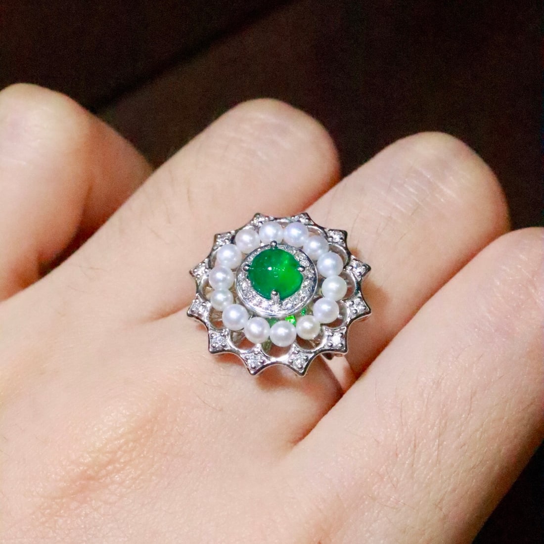 14k Gold 0.88 Ctw Natural Emerald & Diamond Ring - 6