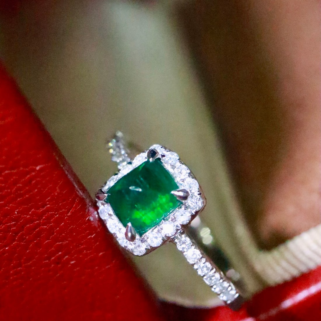 14k Gold 1.01 Ctw Natural Emerald & Diamond Ring - 3
