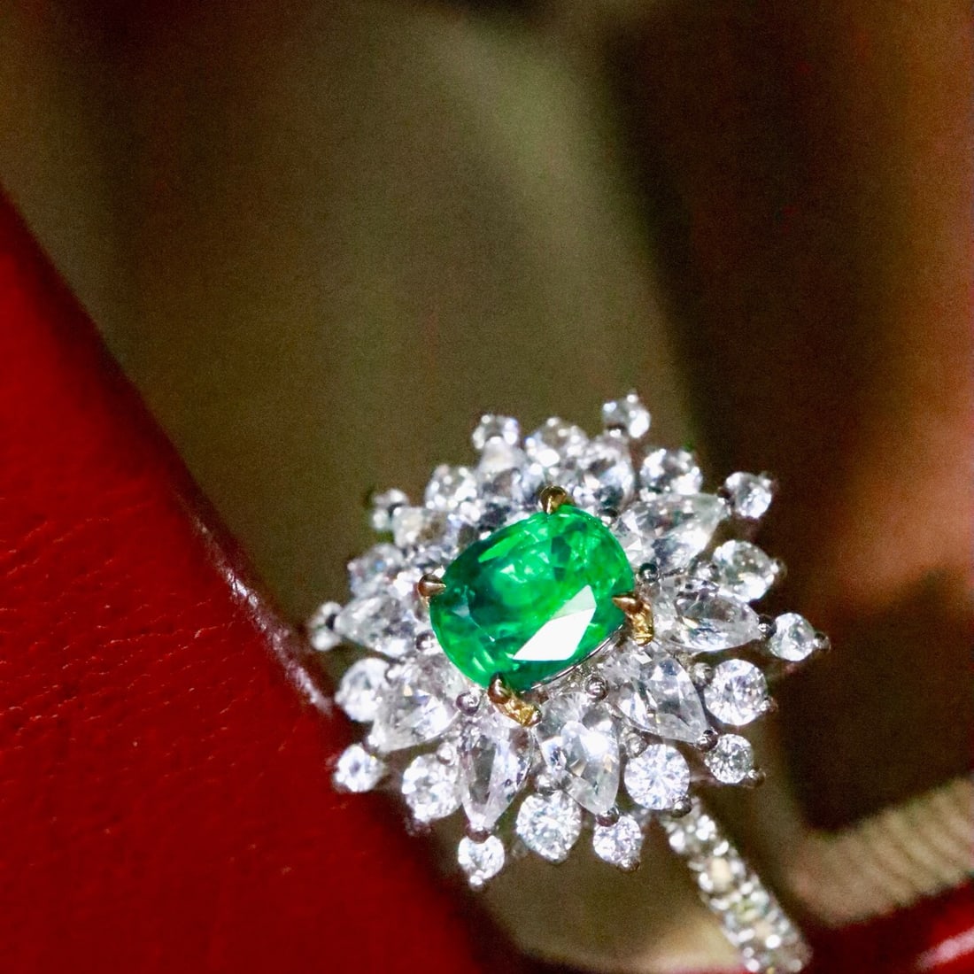 14k Gold 0.66 Ctw Natural Emerald & Diamond Ring: Ref:231154394 // gold content:14k gold // ring size:7. 25us // // main gemstone:emerald // shape:cushion // carat weight:0. 54ct // color:green // treatment:natural // // adjacent gemstone 2 :