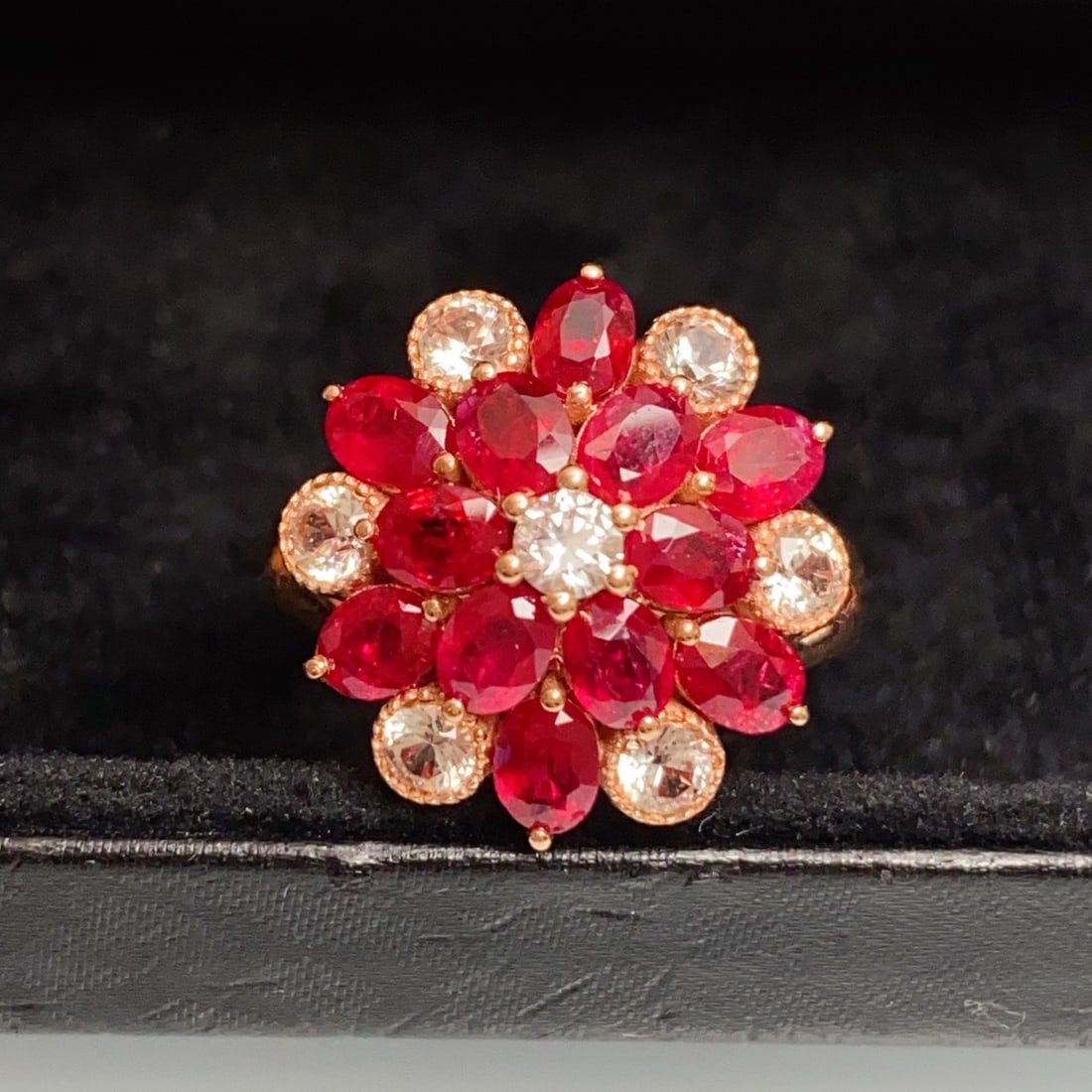 14k Gold 3.45 Ct Natural Ruby & Sapphire Ring: Ref:231154399 // gold content:14k gold // ring size:7. 25us // // main gemstone:ruby // shape:oval // carat weight:3. 45ct // color:red // treatment:natural // // adjacent gemstone 2 : sapphire //