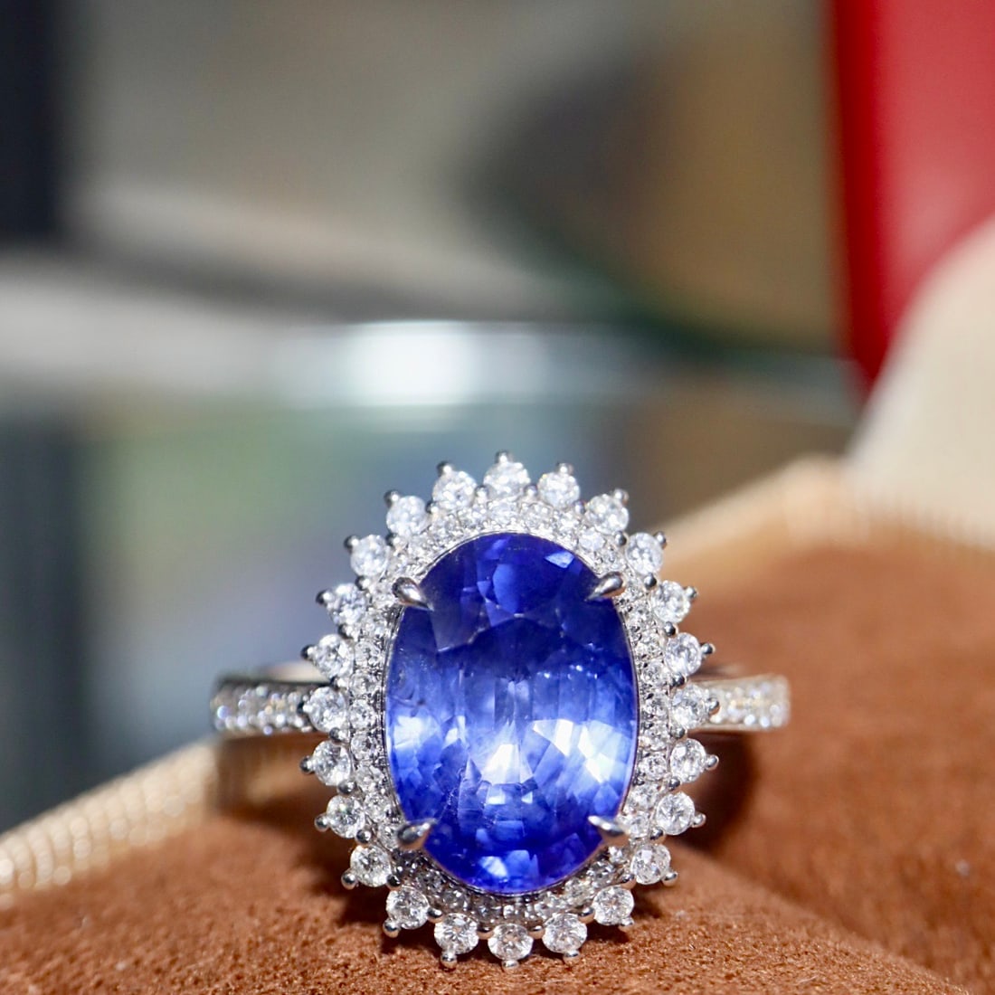 14k Gold 5.06 Ctw Natural Sapphire & Diamond Ring: Ref:231154404 // gold content:14k gold // ring size:7. 25us // // main gemstone:sapphire // shape:oval // carat weight:4. 64ct // color:blue // treatment:natural // // adjacent gemstone 2 : diamond
