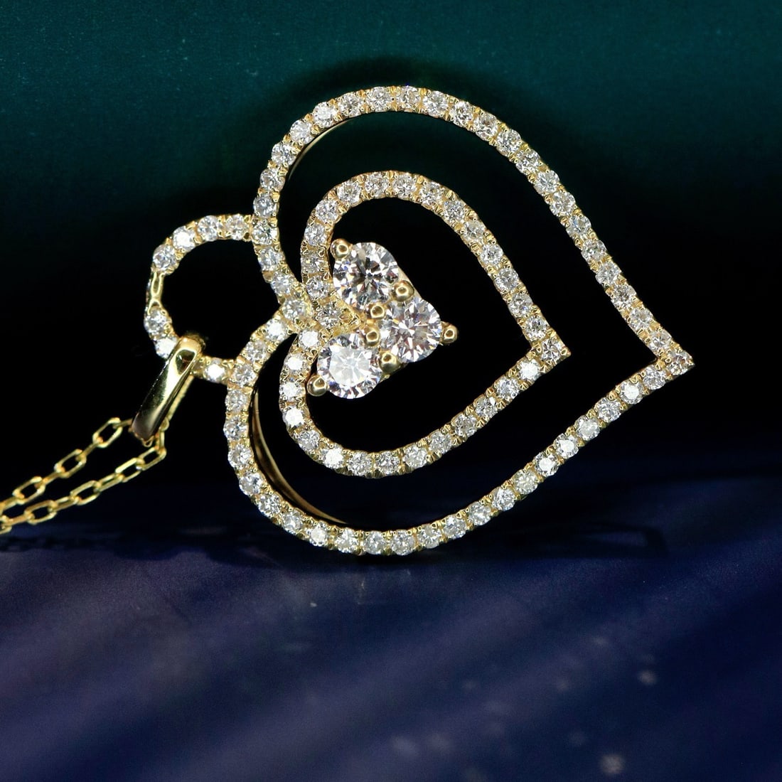 14k Gold 0.75 Ct Natural H Diamond Necklace: Ref:231154406 // gold content:14k gold // main gemstone:diamond // shape:round // carat weight:0. 75ct // clarity grade:vs-si // color:h // treatment:natural // cut grade:g // Low Estimate: 3700