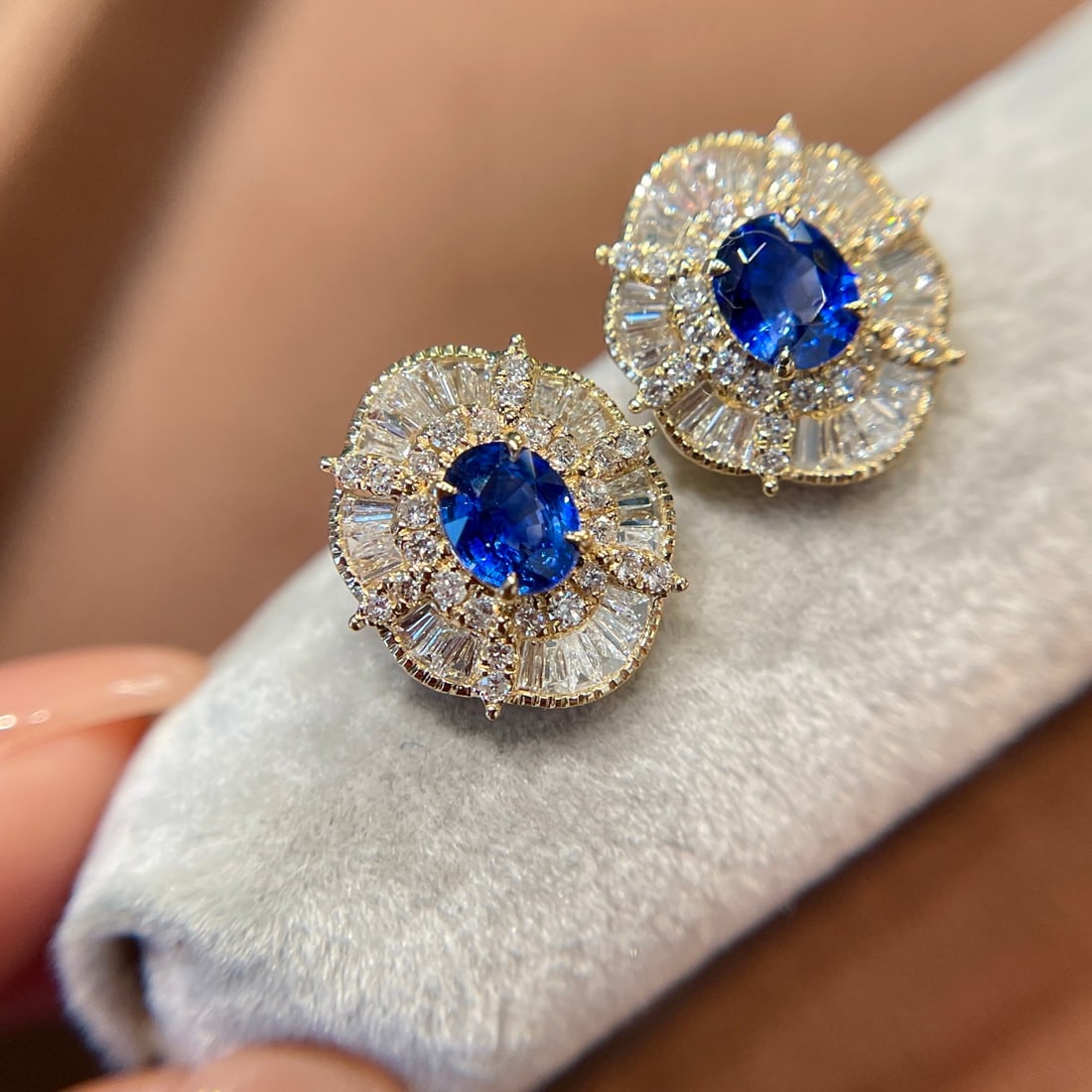 14k Gold 1.20 Ct Natural Sapphire & Diamond Earrings - 2
