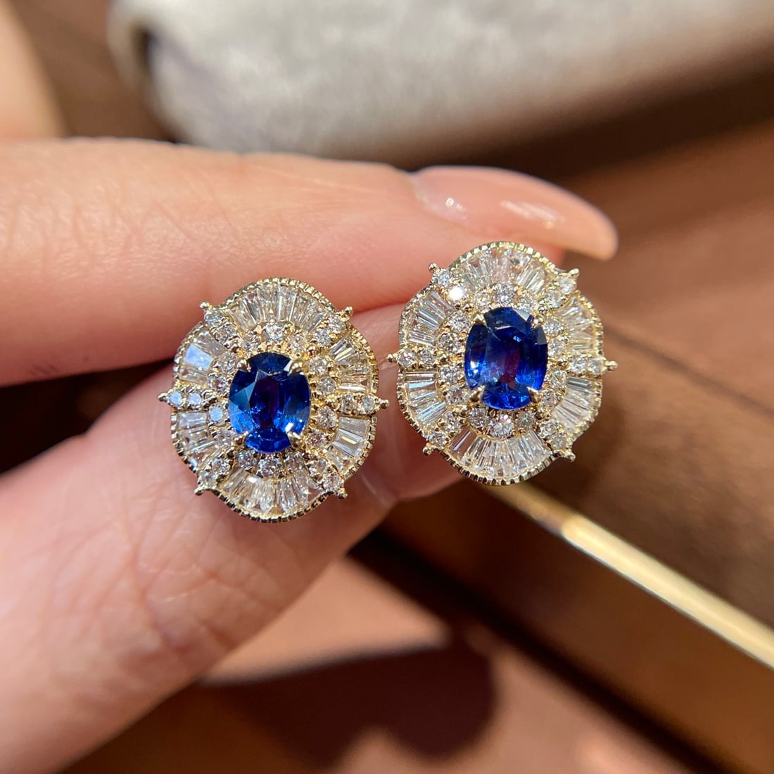 14k Gold 1.20 Ct Natural Sapphire & Diamond Earrings - 4