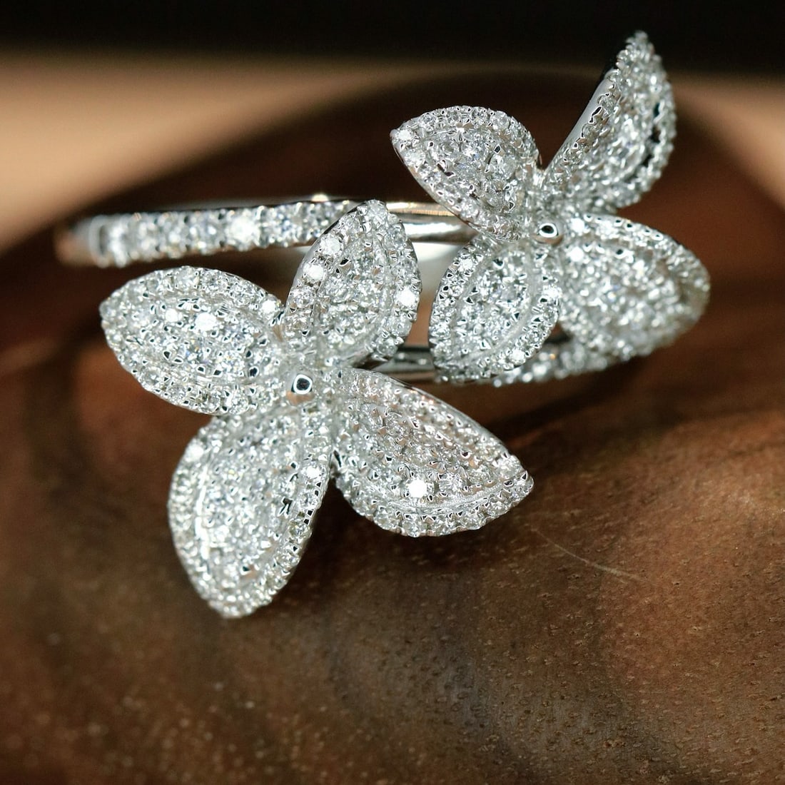 14k Gold 0.68 Ct Natural H Diamond Ring - 7