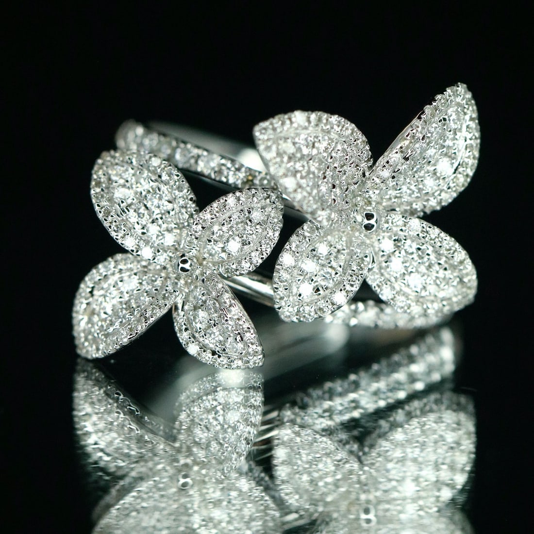 14k Gold 0.68 Ct Natural H Diamond Ring - 8
