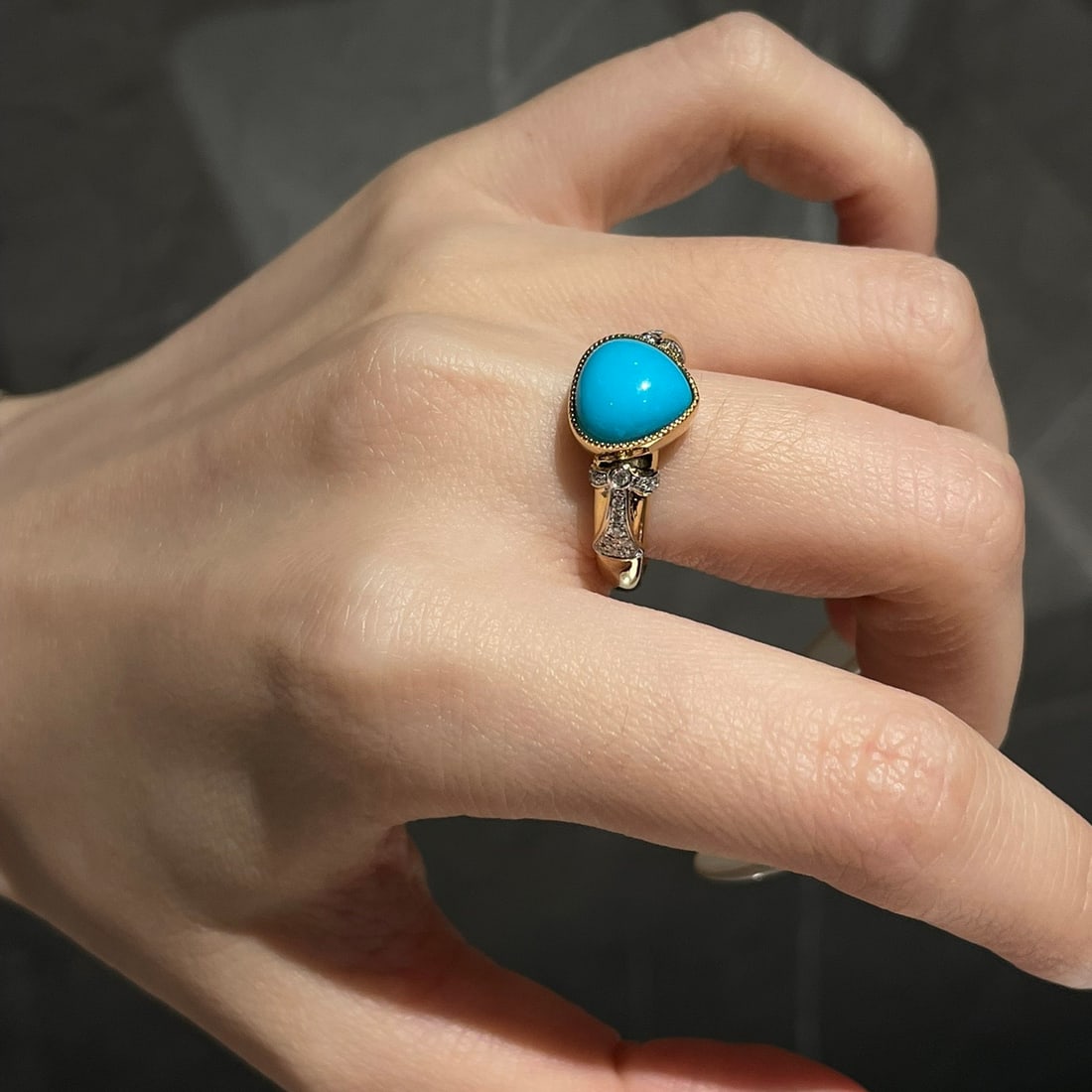 14k Gold 2.5 Ct Natural Blue Turquoise & Diamond Ring - 5