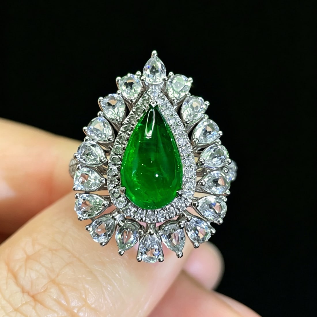 14k Gold 2.28 Ctw Natural Emerald & Diamond Ring: Ref:231154431 // gold content:14k gold // ring size:7. 25us // // main gemstone:emerald // shape:pear // carat weight:1. 96ct // color:green // treatment:natural // // adjacent gemstone 2 : diamond