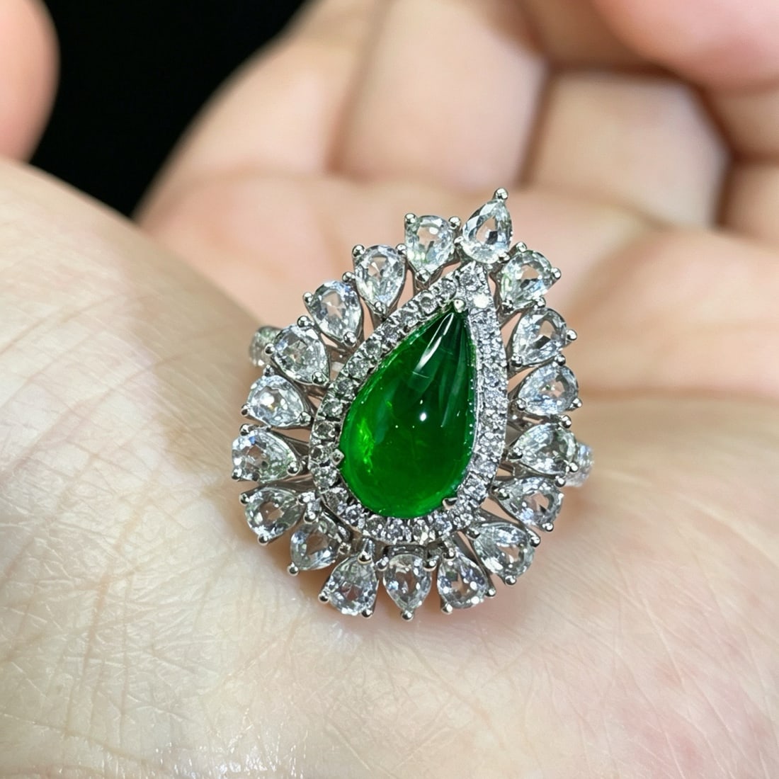 14k Gold 2.28 Ctw Natural Emerald & Diamond Ring - 3