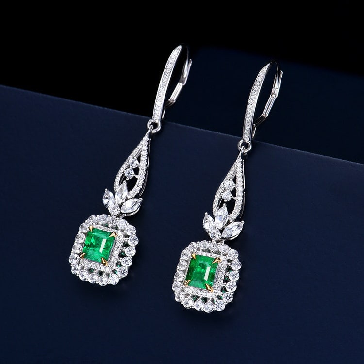 14k Gold 1.60 Ctw Natural Emerald & Diamond Earrings: Ref:231154442 // gold content:14k gold // main gemstone:emerald // shape:octagonal // carat weight:1. 26ct // color:green // treatment:natural // // adjacent gemstone 2 : diamond // shape:round //