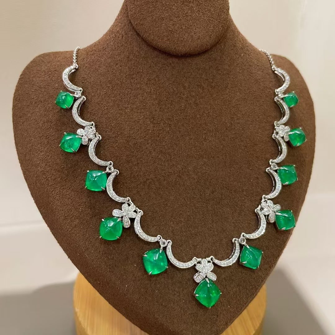 14k Gold 10.57 Ct Natural Emerald & Diamond & Sapphire Necklace - 4