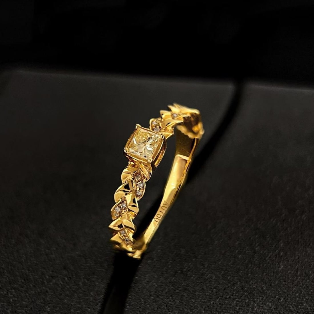 14k Gold 0.2 Ct Natural Yellow Diamond & Diamond Ring: Ref:231161092 // gold content:14k gold // ring size:7. 25us // // main gemstone:yellow diamond // shape:princess // carat weight:0. 2ct // color:yellow // treatment:natural // // adjacent gemstone 2
