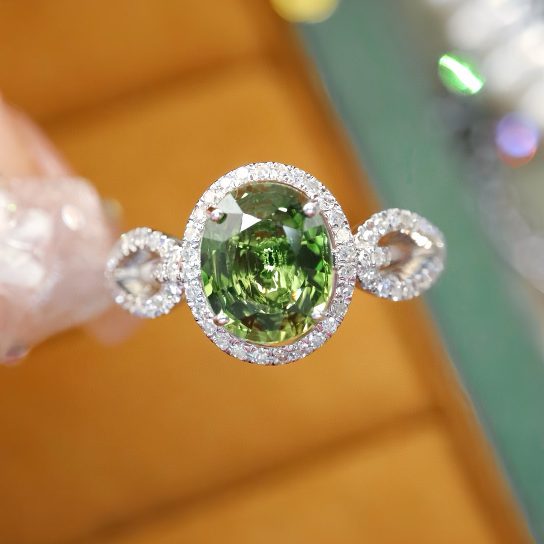 14k Gold 1.73 Ctw Natural Sapphire & Diamond Ring: Ref:231161133 // gold content:14k gold // ring size:7. 25us // // main gemstone:sapphire // shape:oval // carat weight:1. 52ct // color:green // treatment:natural // // adjacent gemstone 2 : diamond /
