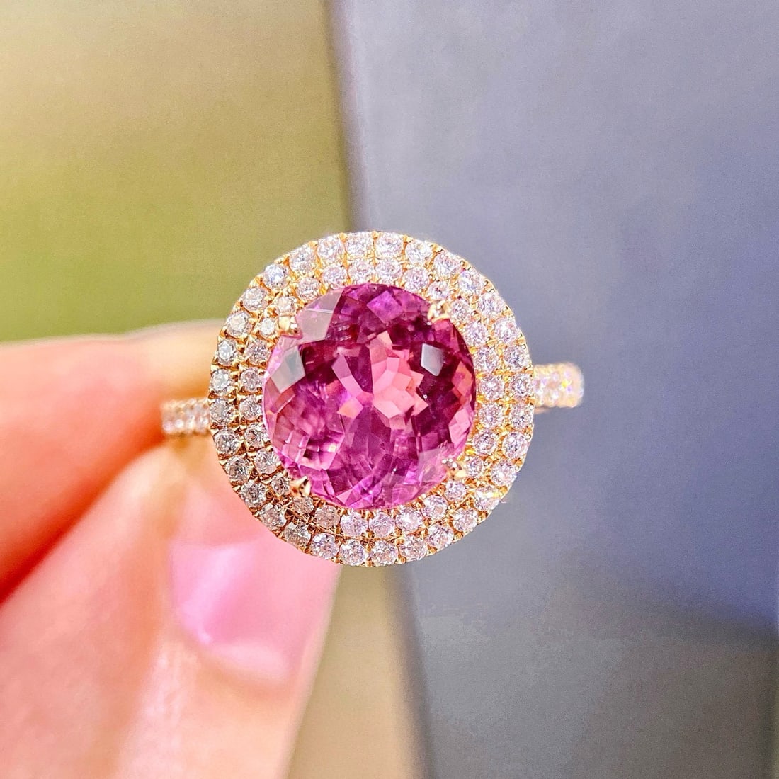 14k Gold 3.20 Ctw Natural Tourmaline & Diamond Ring: Ref:231161211 // gold content:14k gold // ring size:7. 25us // // main gemstone:tourmaline // shape:round // carat weight:2. 71ct // color:pink // treatment:natural // cut grade:g // // adjacent