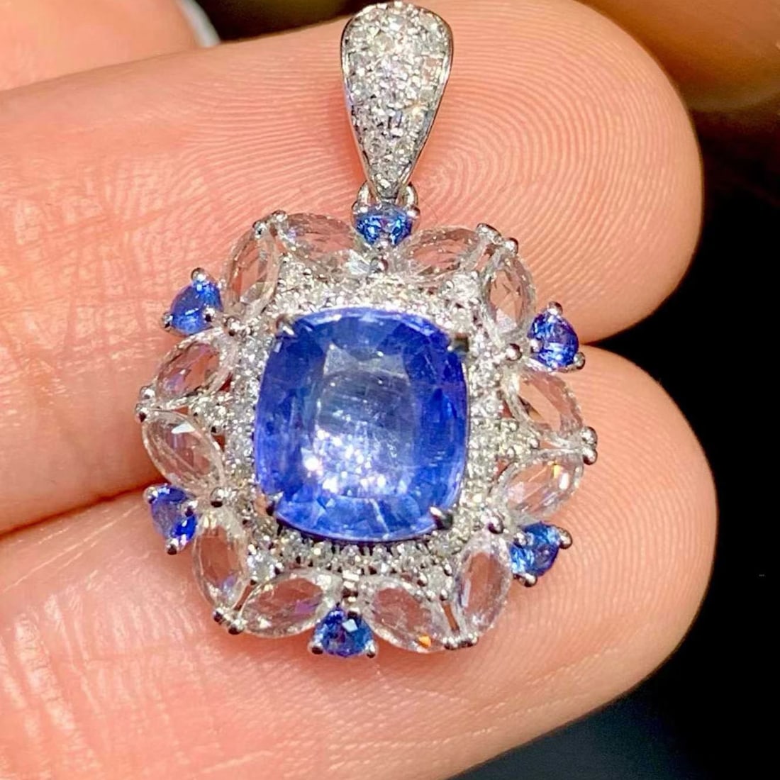 14k Gold 1.65 Ct Natural Sapphire & Diamond Pendant( Without Chain ): Ref:231161229 // gold content:14k gold // main gemstone:sapphire // shape:cushion // carat weight:1. 65ct // color:blue // treatment:natural // // adjacent gemstone 2 : diamond // shape:round //