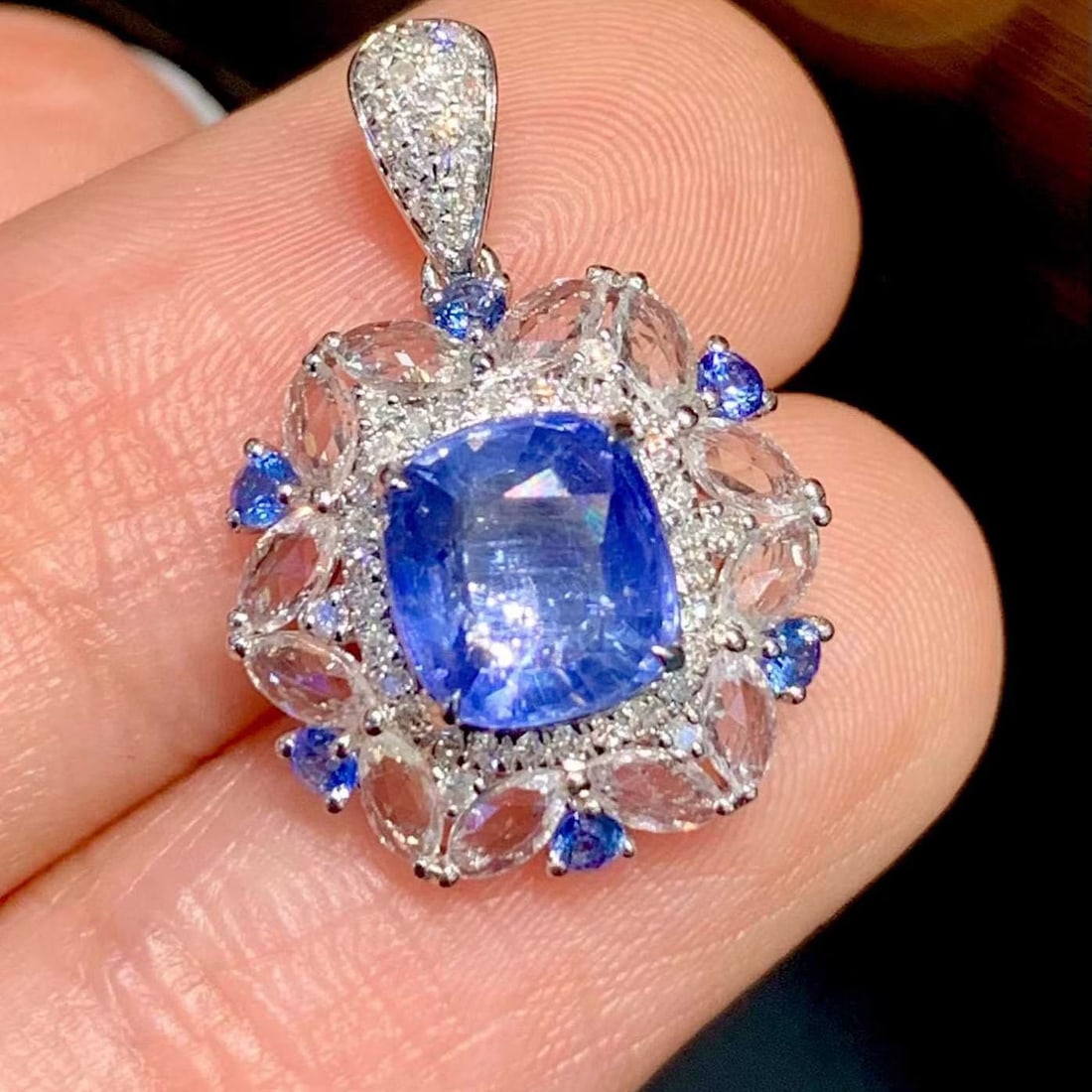 14k Gold 1.65 Ct Natural Sapphire & Diamond Pendant( Without Chain ) - 3
