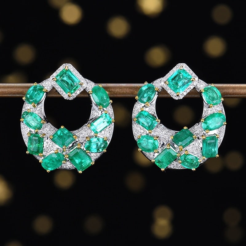 14k Gold 5.41 Ctw Natural Emerald & Diamond Earrings: Ref:231162001 // gold content:14k gold // main gemstone:emerald // shape:multiple // carat weight:5. 07ct // color:green // treatment:natural // // adjacent gemstone 2 : diamond // number of stones:17