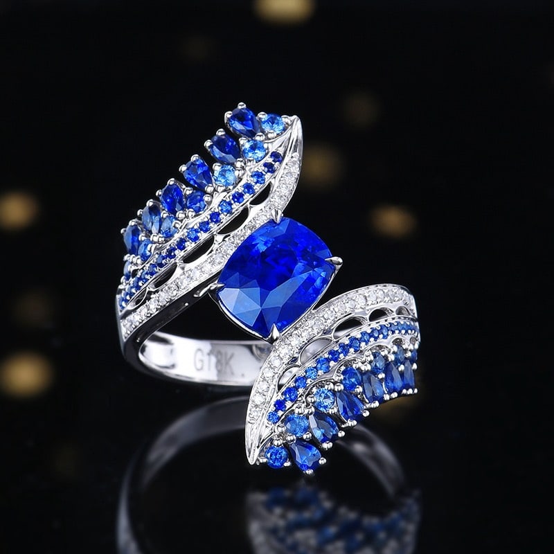 14k Gold 2.15 Ctw Natural Sapphire & Diamond Ring: Ref:231162004 // gold content:14k gold // ring size:7. 25us // // main gemstone:sapphire // shape:cushion // carat weight:2. 03ct // color:blue // treatment:natural // // adjacent gemstone 2 :