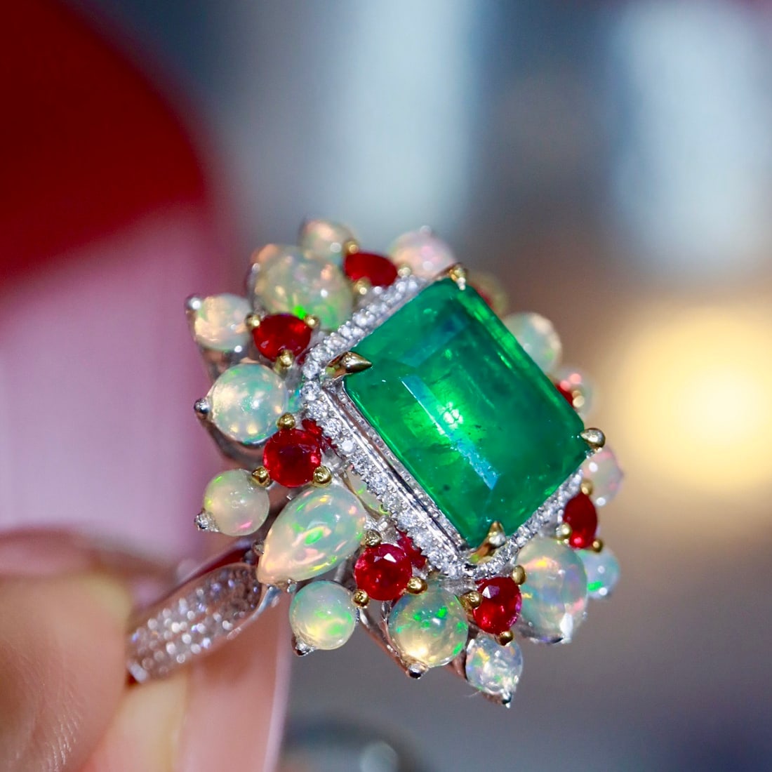 14k Gold 2.73 Ctw Natural Emerald & Diamond Ring - 4