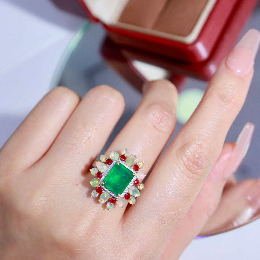 14k Gold 2.73 Ctw Natural Emerald & Diamond Ring - 8