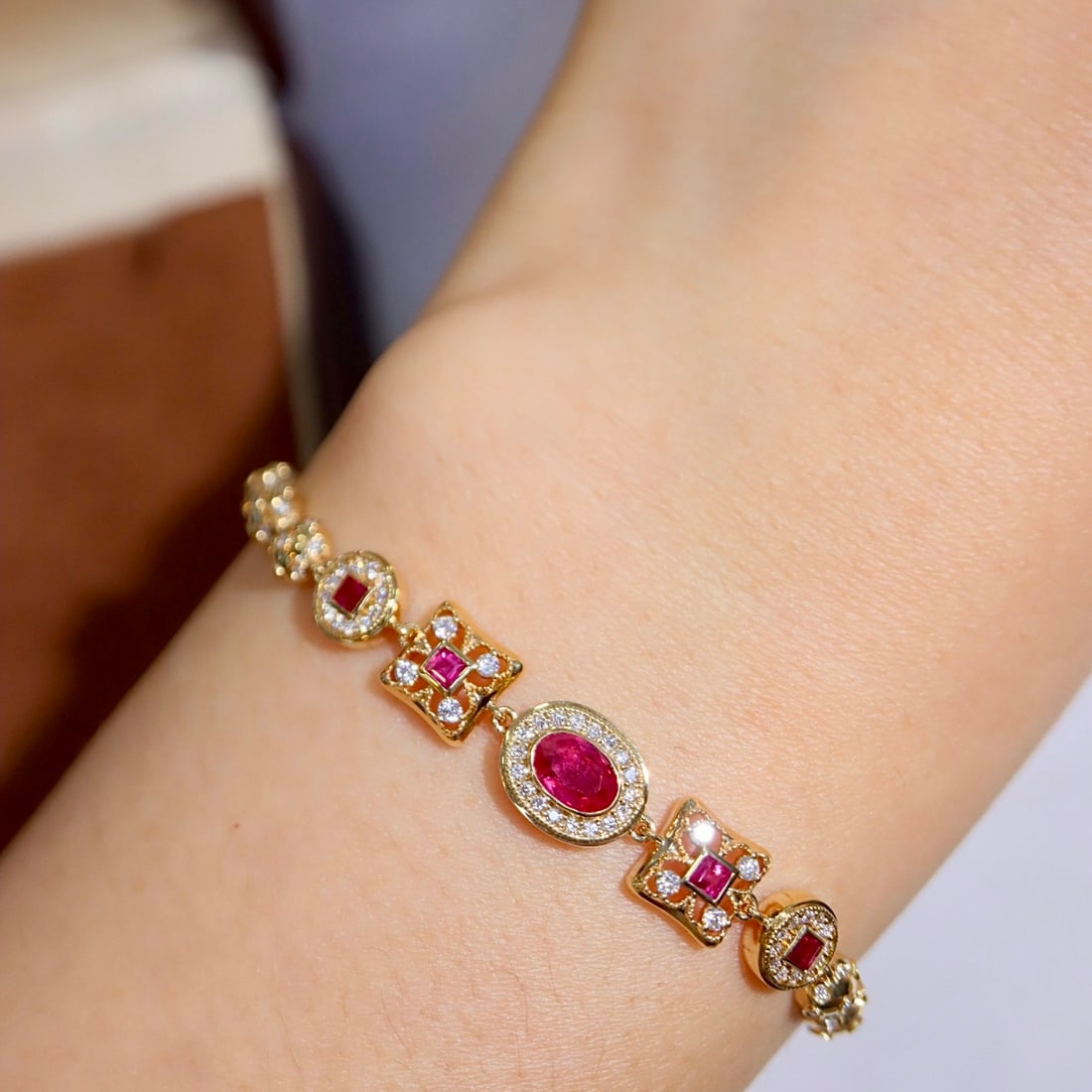 14k Gold 0.63 Ctw Natural Ruby & Diamond Bracelet - 5