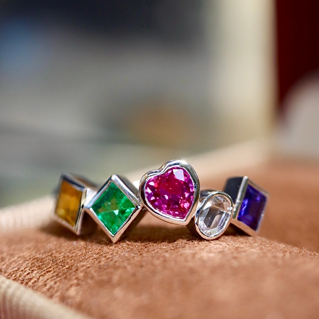 14k Gold 1.07 Ctw Natural Sapphire & Ruby & Emerald & Diamond Ring - 5
