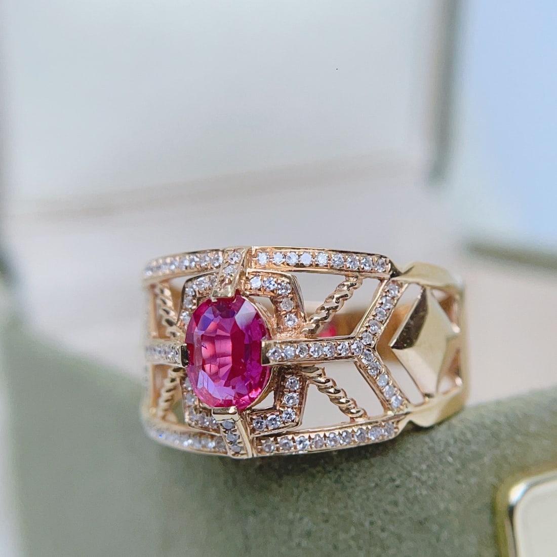 14k Gold 0.6 Ct Natural Ruby & Diamond Ring - 2
