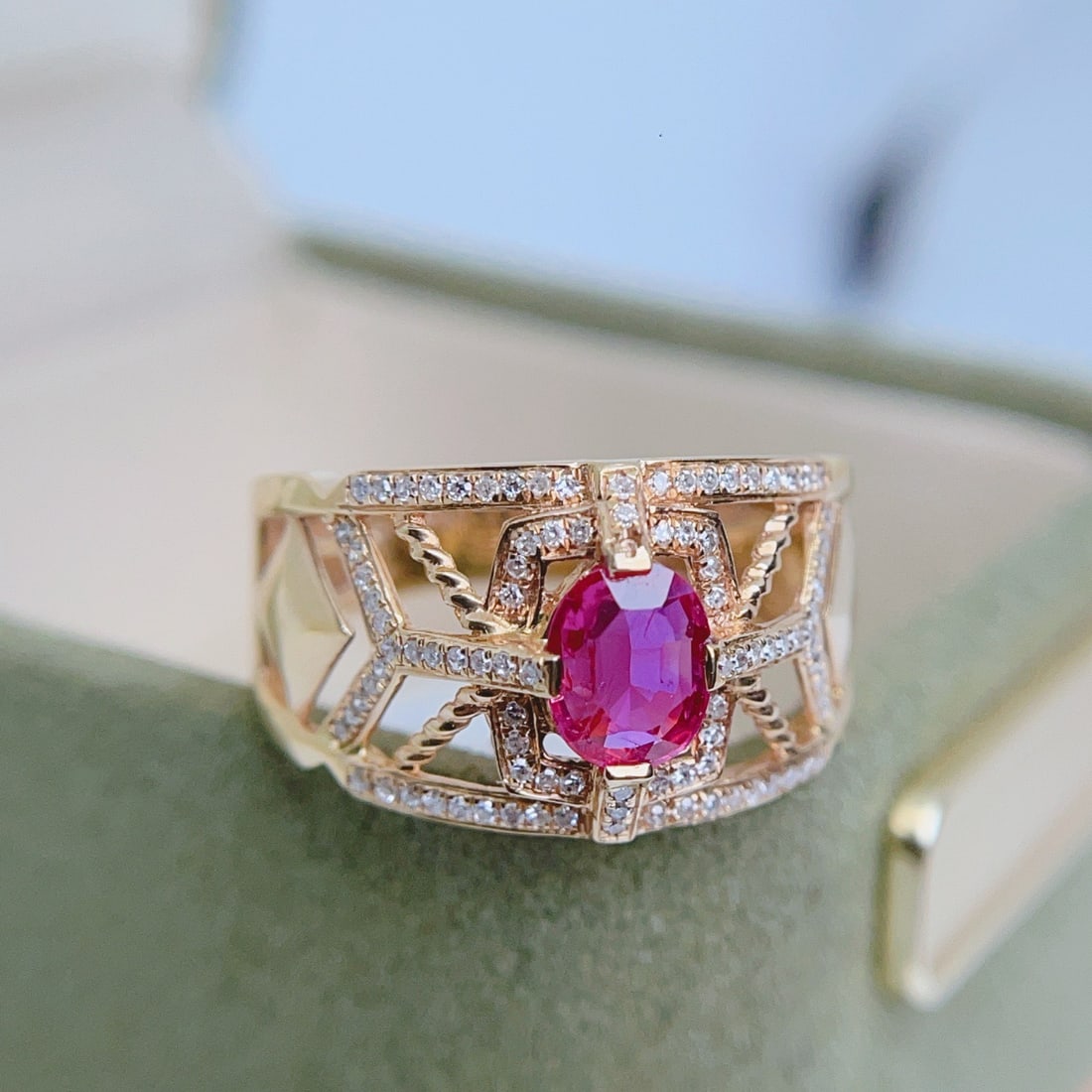 14k Gold 0.6 Ct Natural Ruby & Diamond Ring - 3