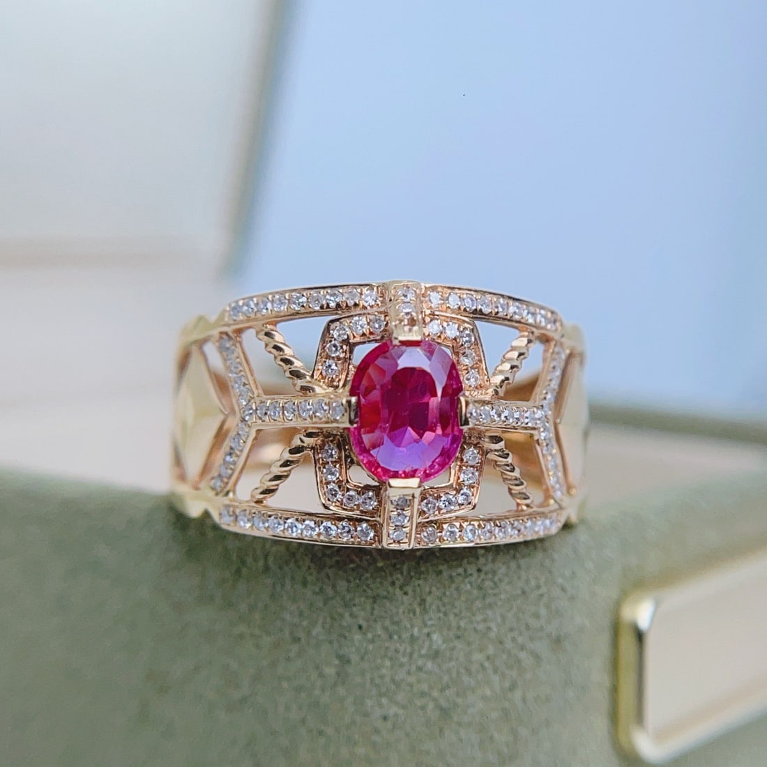 14k Gold 0.6 Ct Natural Ruby & Diamond Ring - 4