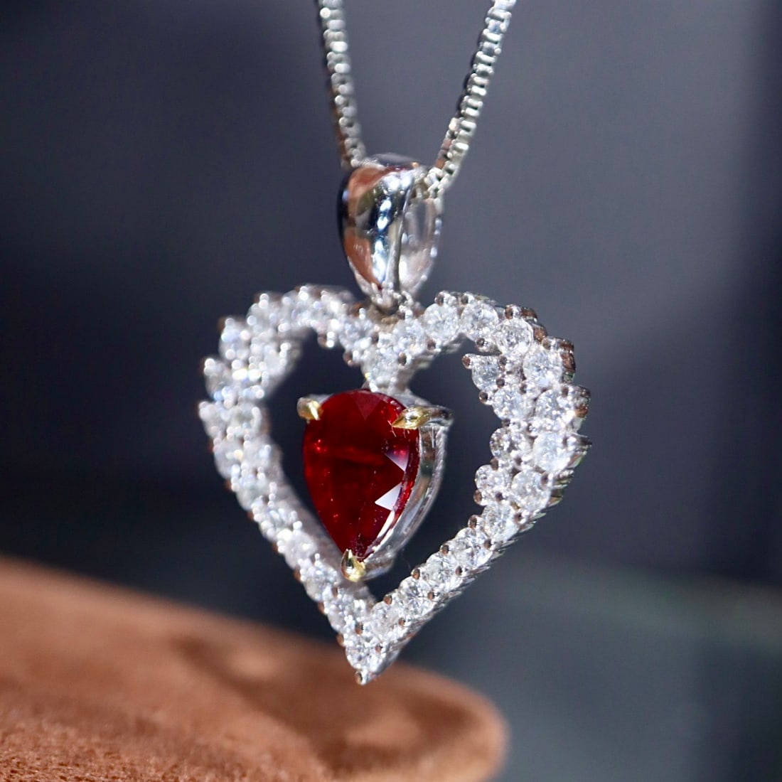 14k Gold 1.51 Ctw Vivid Red Natural Ruby & Diamond Pendant( Without Chain ) - 5