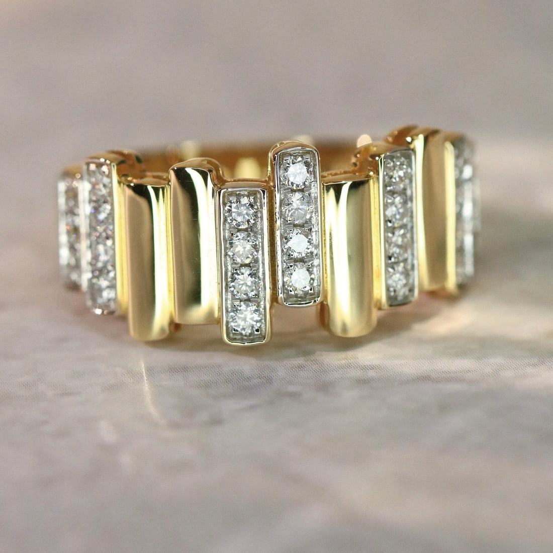 14k Gold 0.4 Ct Natural H Diamond Ring: Ref:231162065 // gold content:14k gold // ring size:7. 25us // // main gemstone:diamond // shape:round // carat weight:0. 4ct // clarity grade:vs-si // color:h // treatment:natural // cut grade:g // H