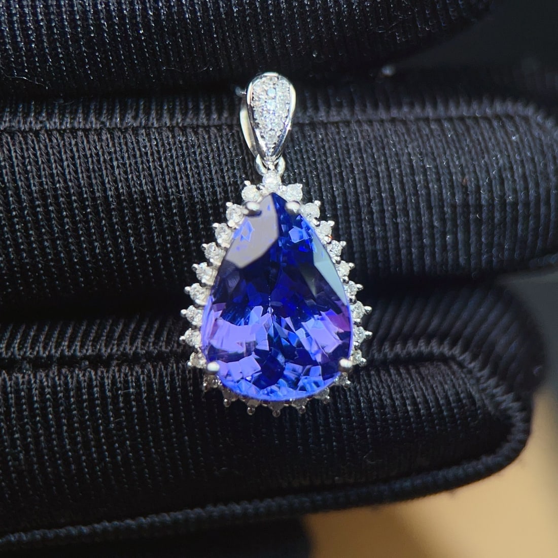 14k Gold 5.74 Ctw Natural Tanzanite & Diamond Pendant( Without Chain ) - 2