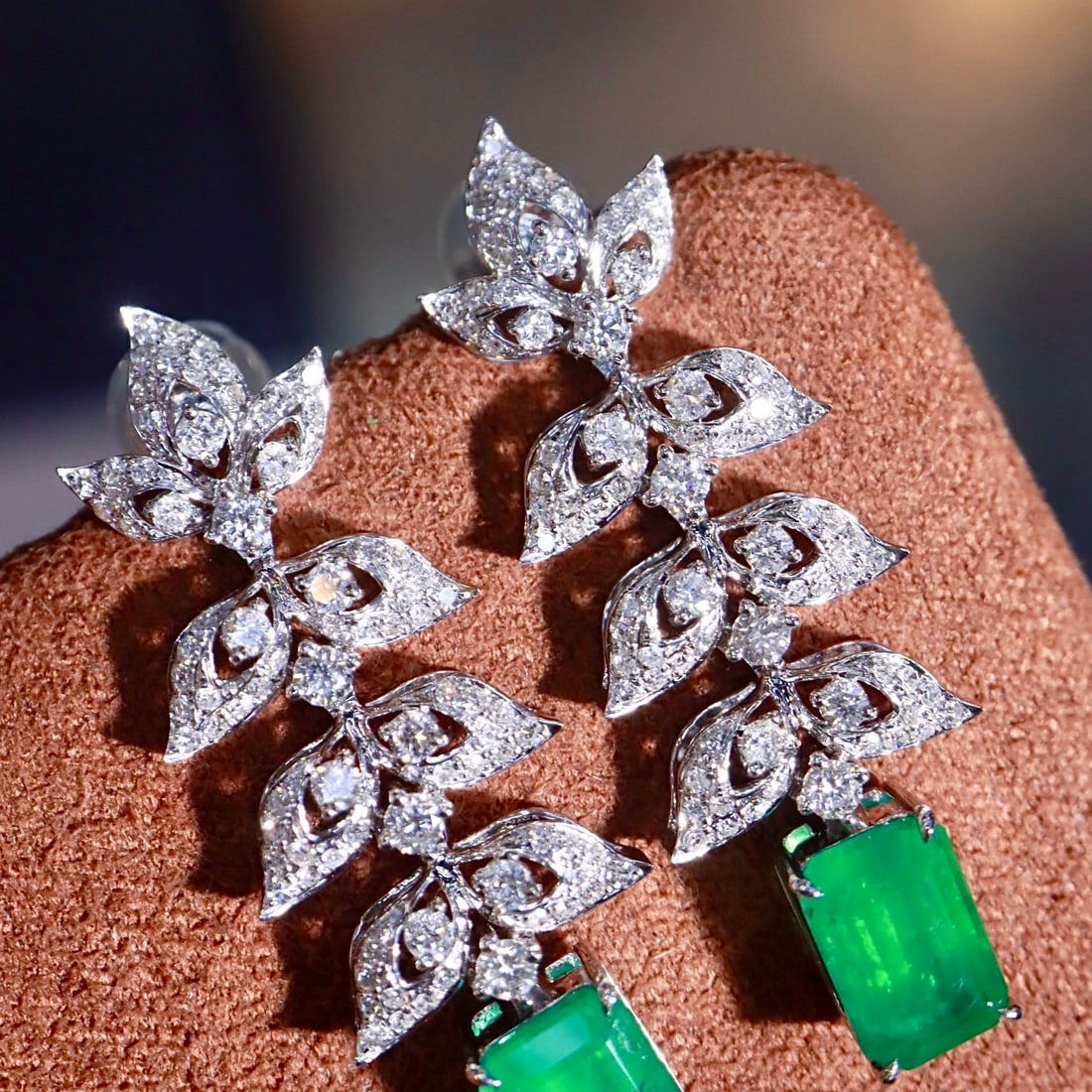 14k Gold 3.07 Ctw Natural Emerald & Diamond Earrings: Ref:231162104 // gold content:14k gold // main gemstone:emerald // shape:octagonal // carat weight:2. 3ct // color:green // treatment:natural // // adjacent gemstone 2 : diamond // shape:round //
