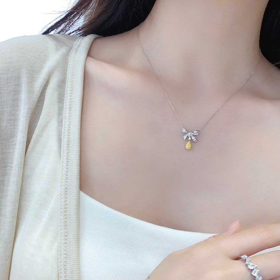 14k Gold 0.4 Ct Natural Color Diamond Necklace - 3