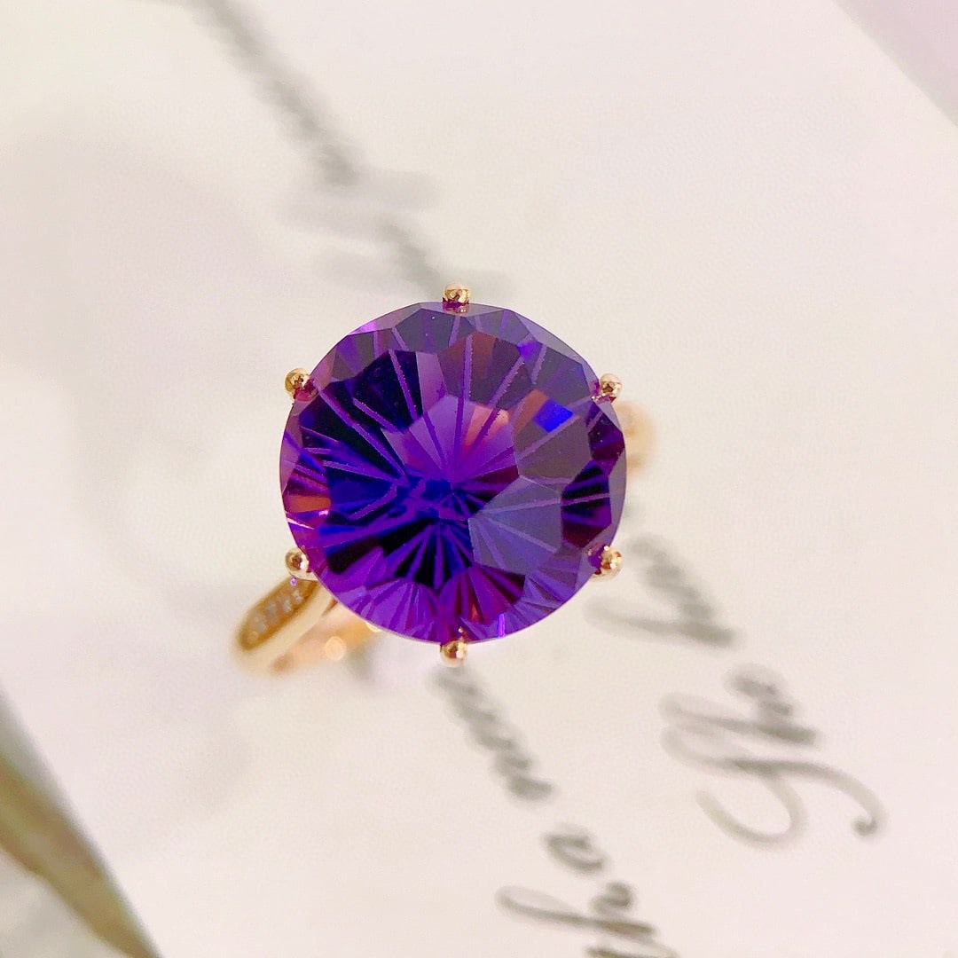 14k Gold 5.83 Ctw Natural Amethyst & Diamond Ring: Ref:231162152 // gold content:14k gold // ring size:7. 25us // // main gemstone:amethyst // shape:round // carat weight:5. 8ct // color:purple // treatment:natural // cut grade:g // // adjacent