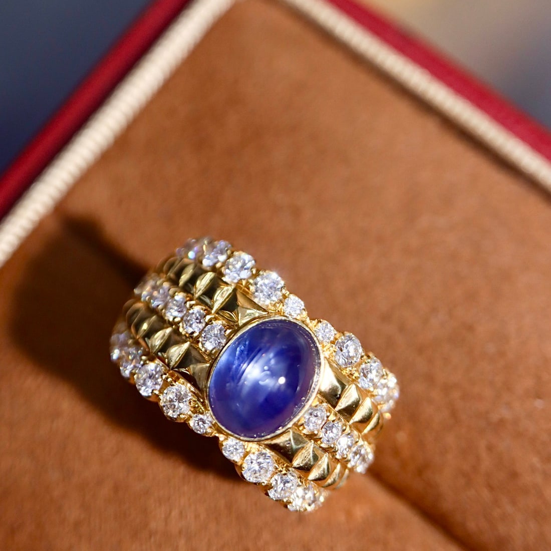 14k Gold 3.31 Ctw Natural Star Sapphire & Diamond Ring: Ref:231162157 // gold content:14k gold // ring size:7. 25us // // main gemstone:star sapphire // shape:oval // carat weight:2. 47ct // color:blue // treatment:natural // // adjacent gemstone 2 : diamo
