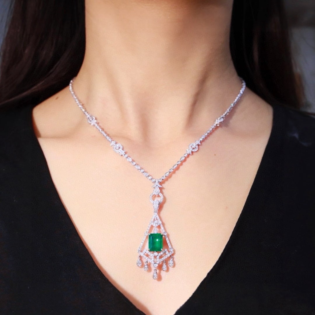 14k Gold 4.52 Ctw Vivid Green Natural Emerald & Diamond Pendant( Without Chain ) - 4